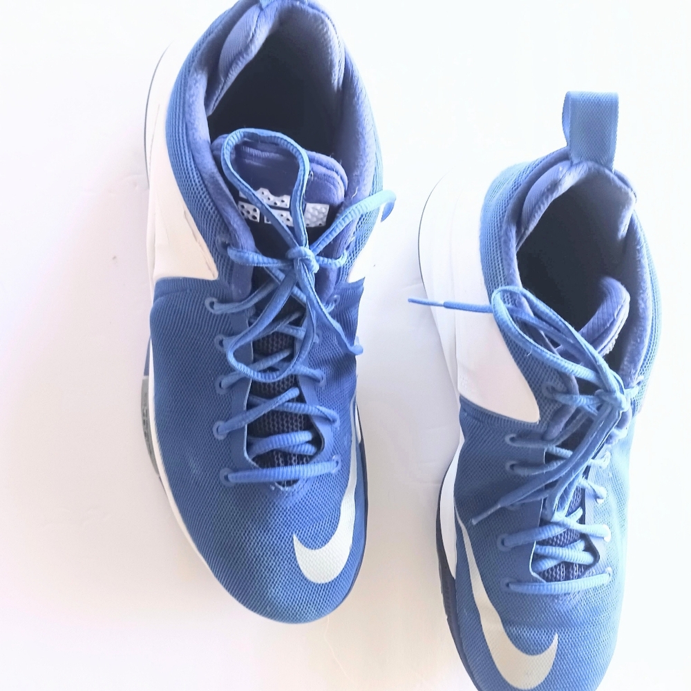 NIKE LeBron Low Zoom Sneakers Blue/White Men's Size 11 - Picture 7 of 9